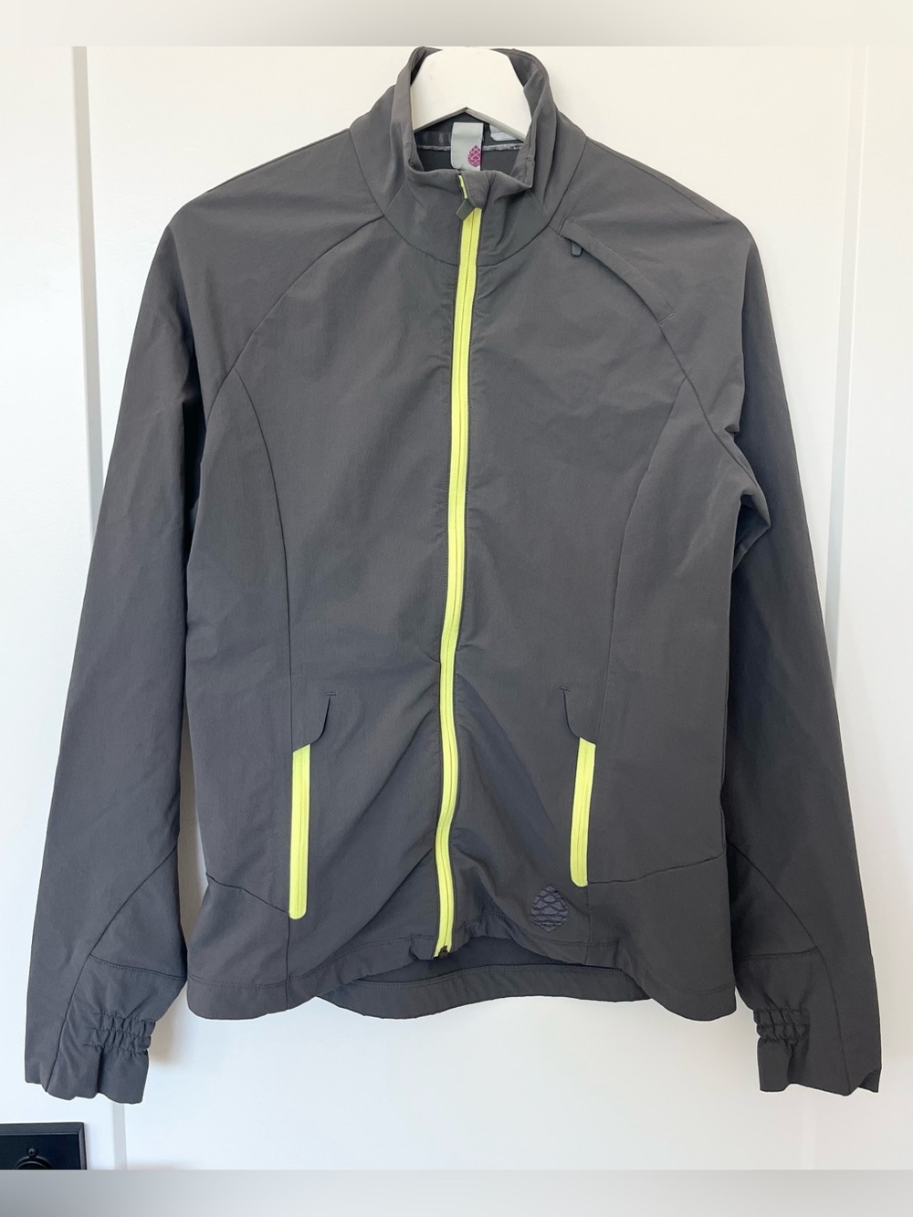 STIO Crester Soft Shell Full Zip Jacket Gray Yellow Outdoors Women’s Size M